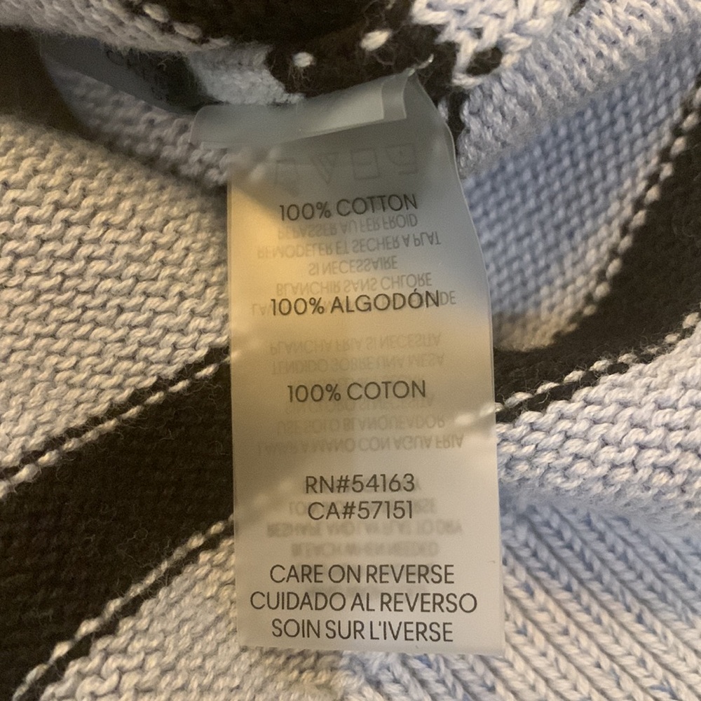 Calvin Klein sweater - Picture 2 of 5